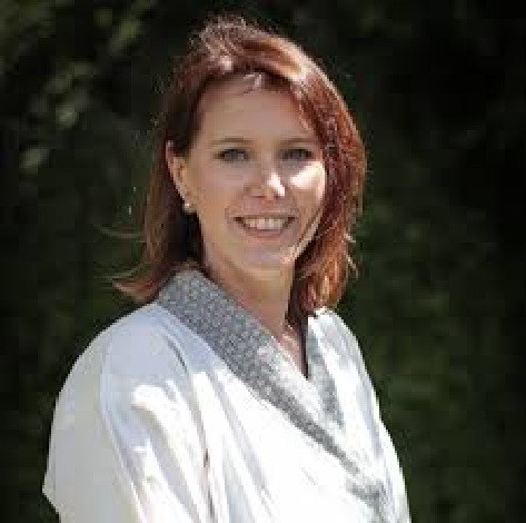 Elise Bonneau alias AROMA Zen SHIATSU